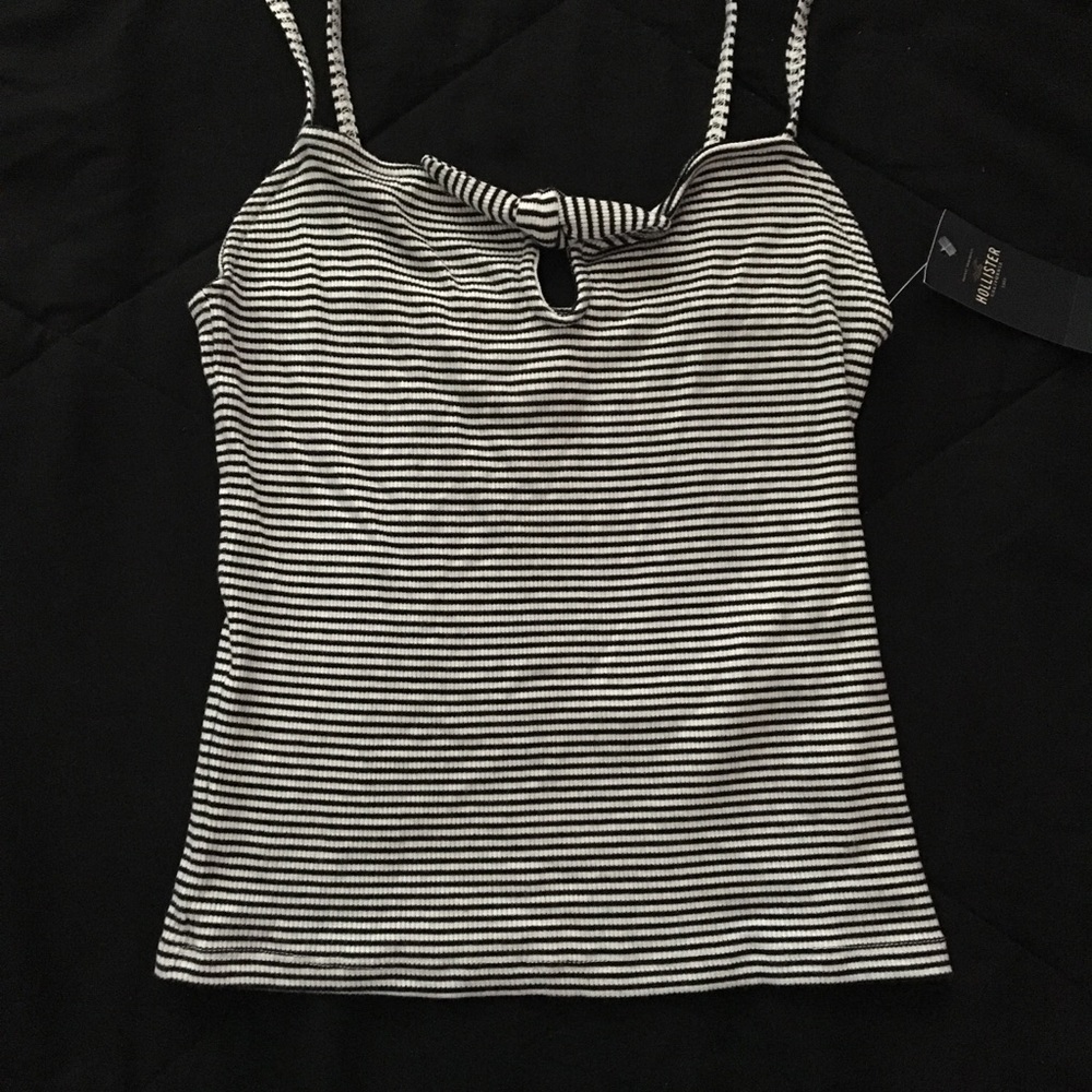 camisole with tied front hollister